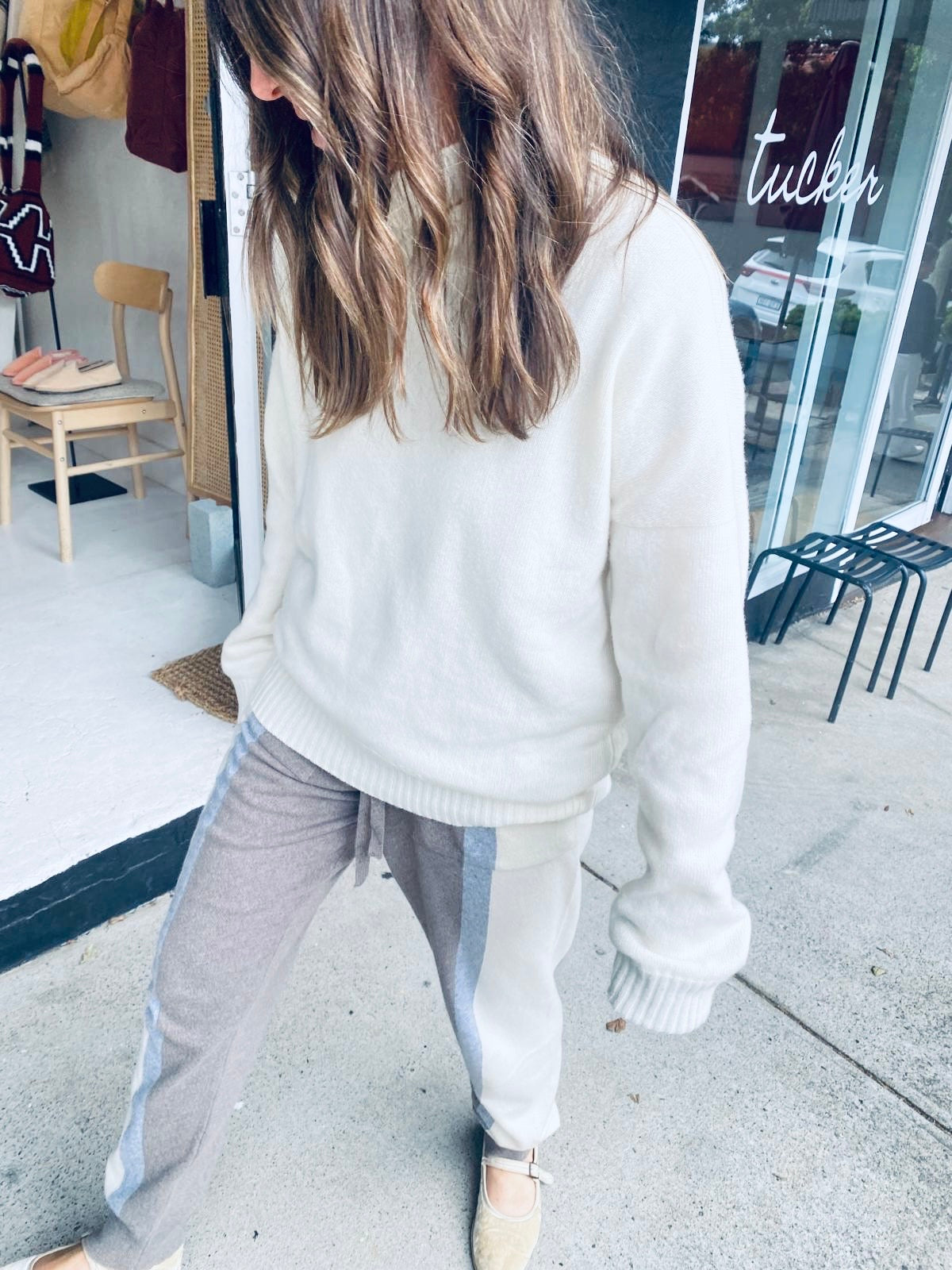 100% Cream Wool Turtle Neck Sweater