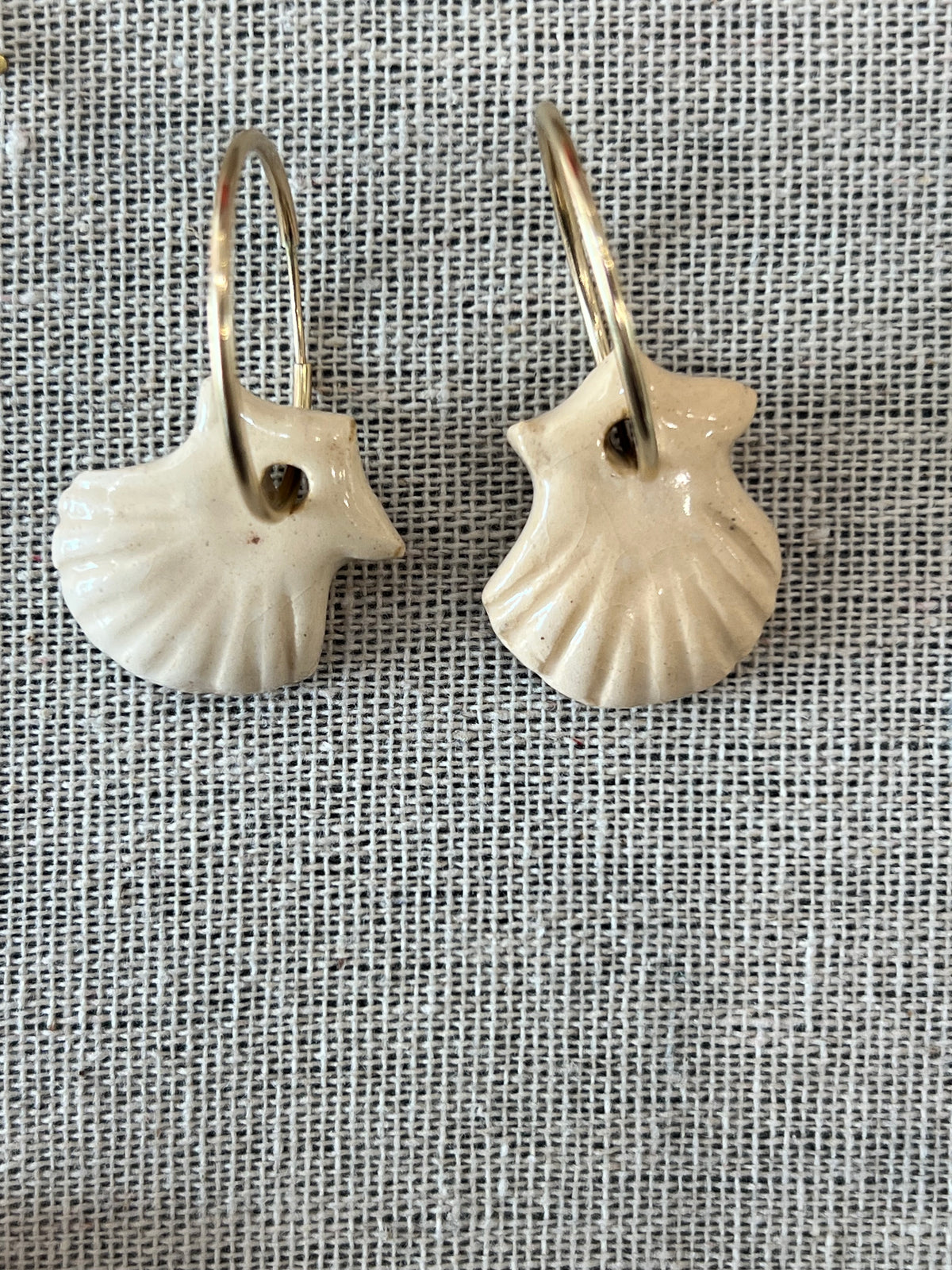 Pambo Store Clay Scallop Shell Earring