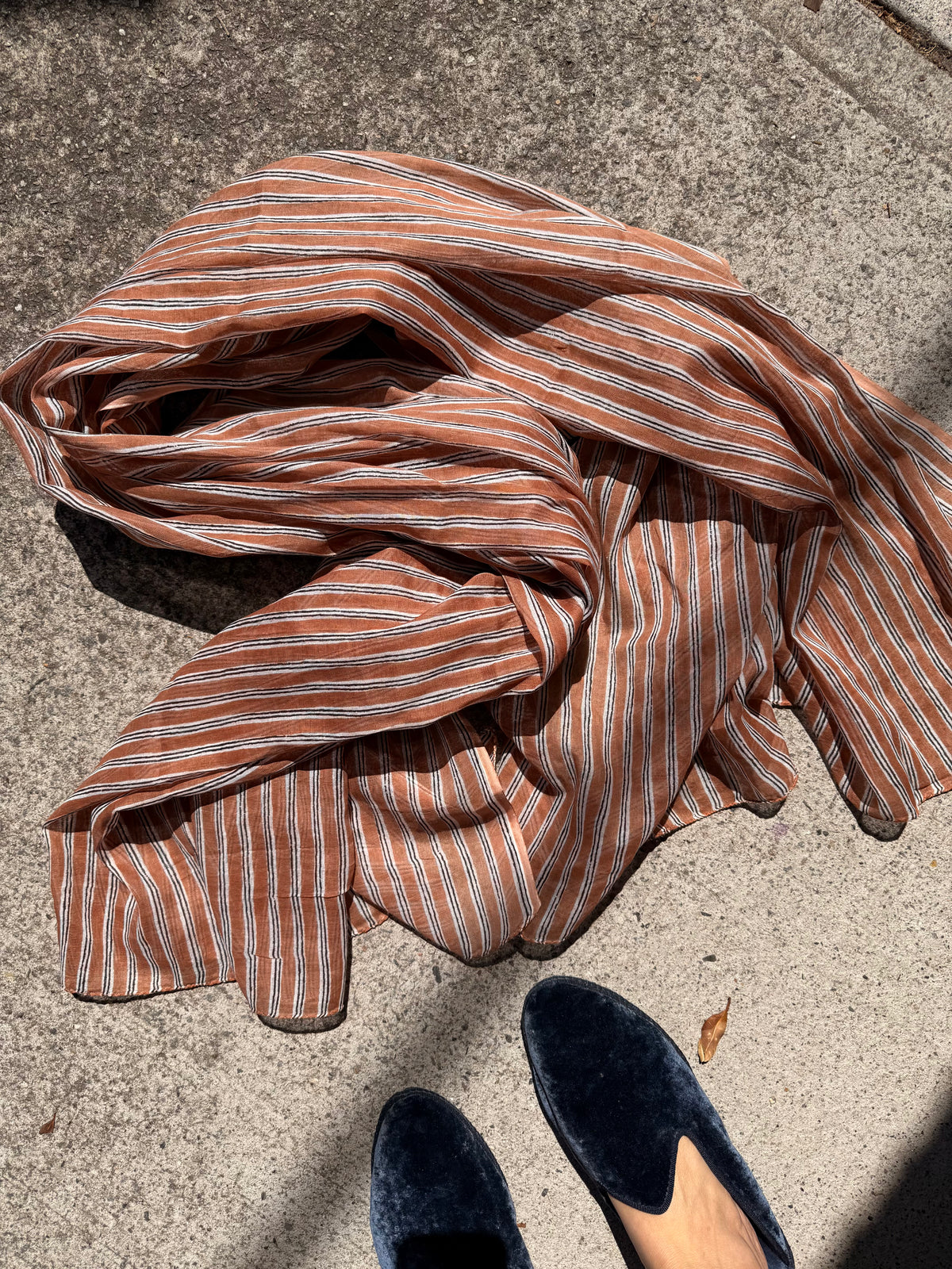 Mamapapa rust and black thin stripe sarong/scarf