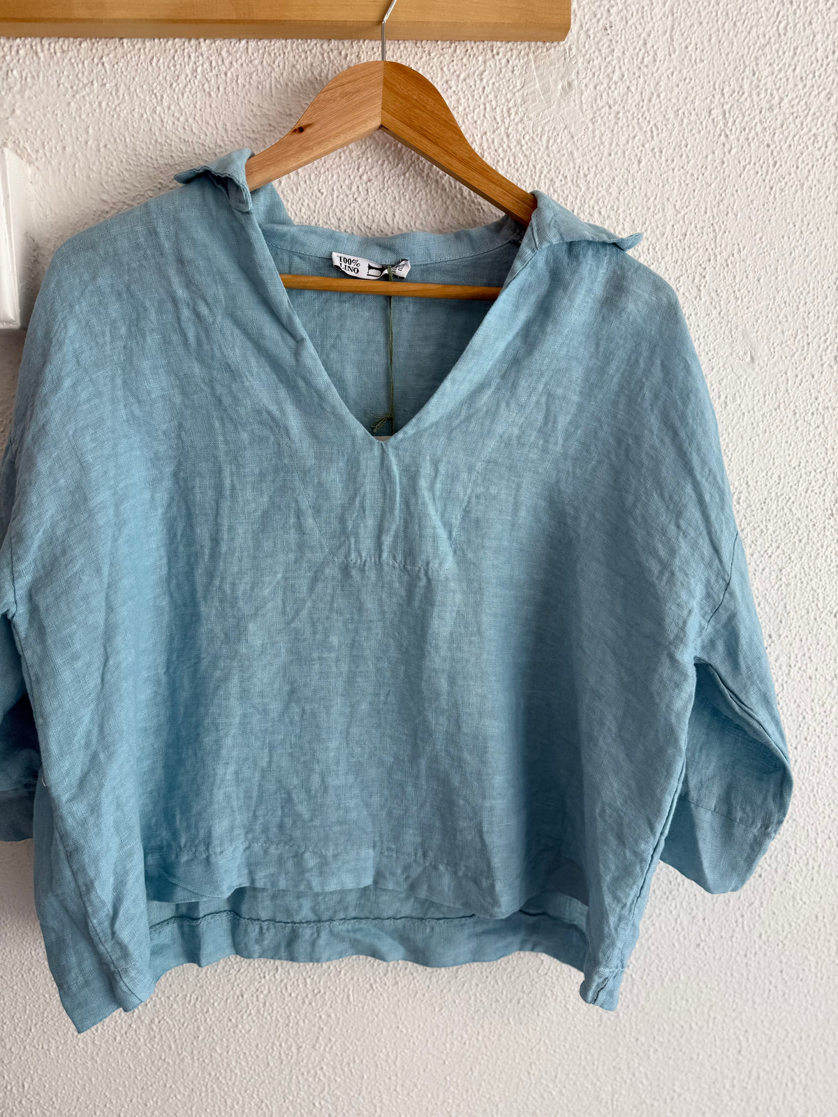 Made in Italy Linen V neck crop blouse