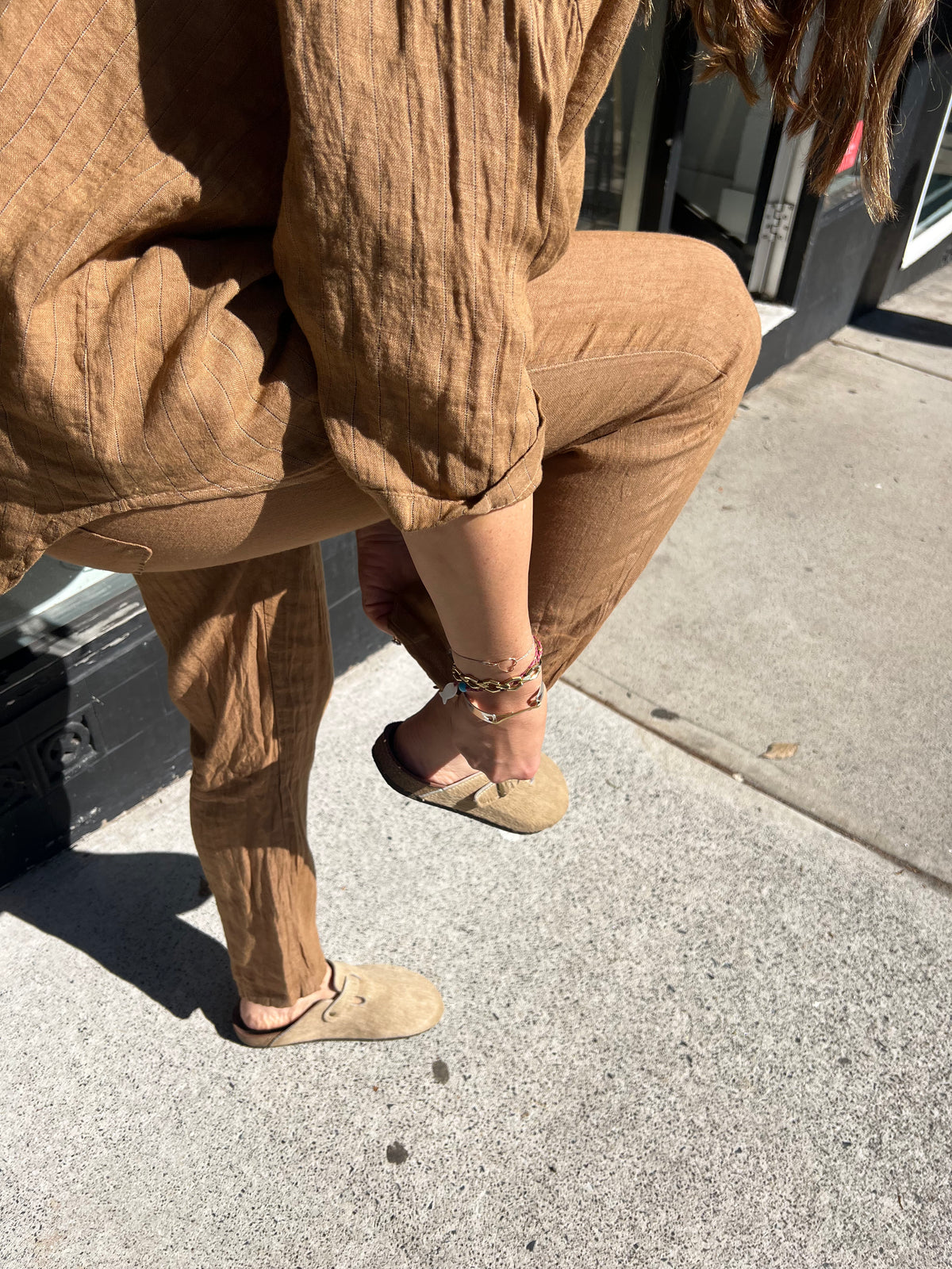 Nais Paris 100% linen camel pant