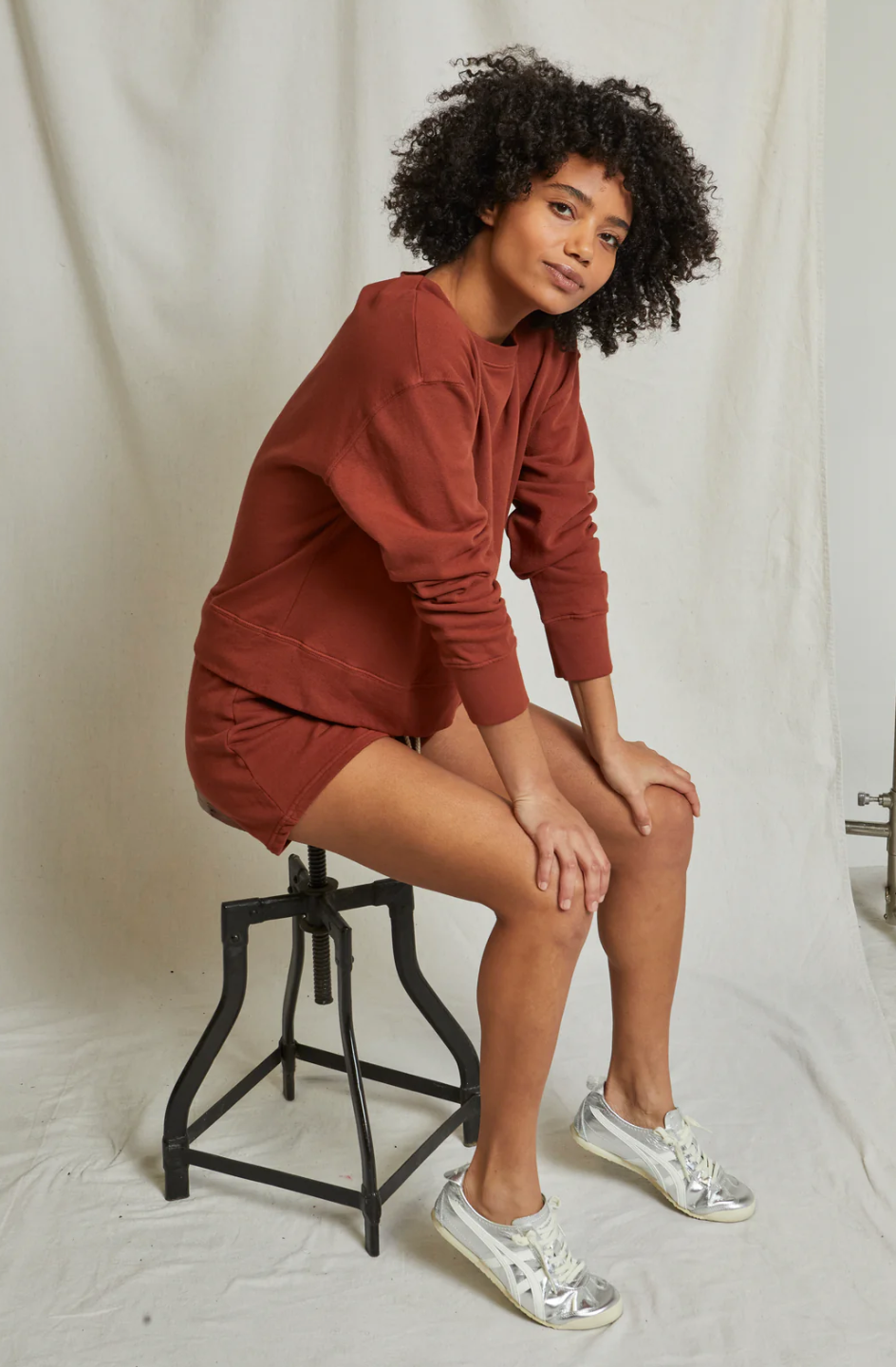 Perfect White Tee- Tyler pullover Sweatshirt-Rust