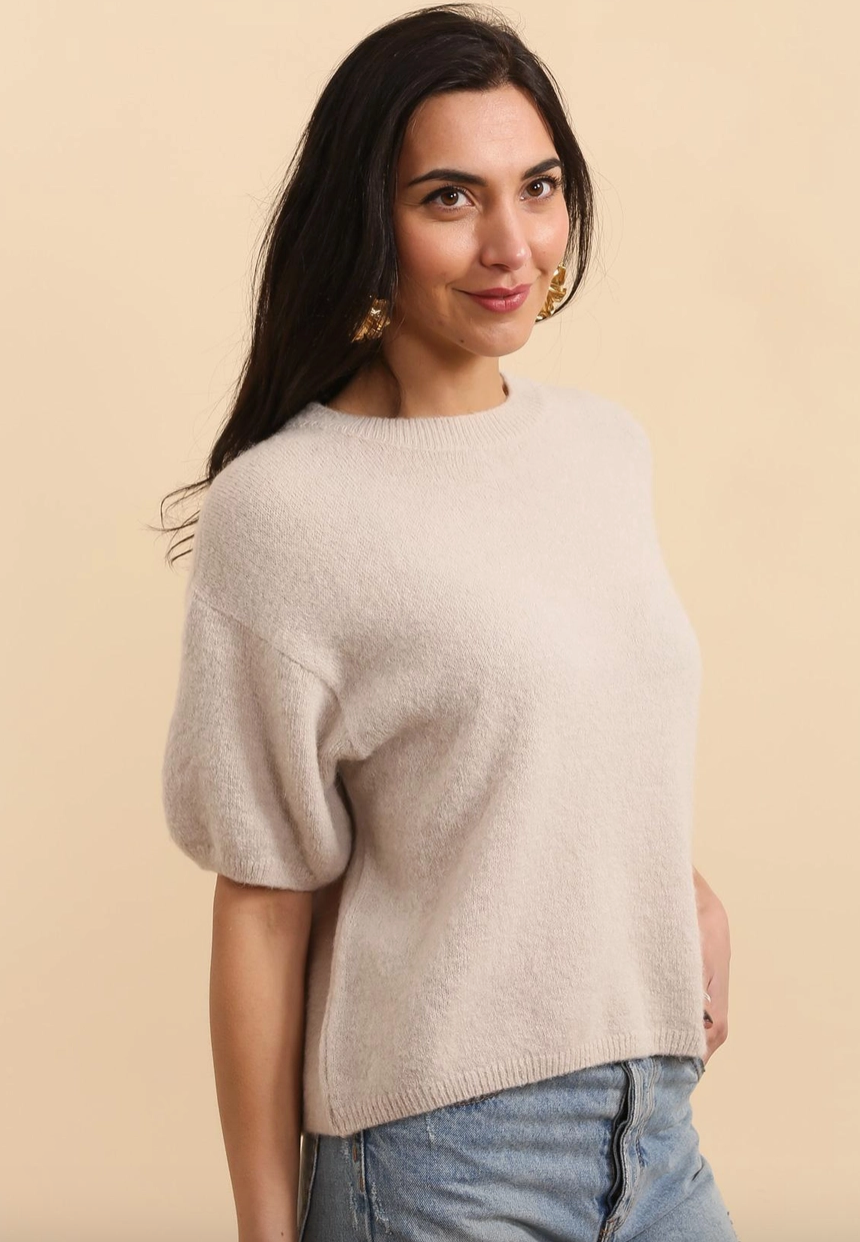 Nais Paris Superfine Alpaca Round Neck Short Sleeve Sweater