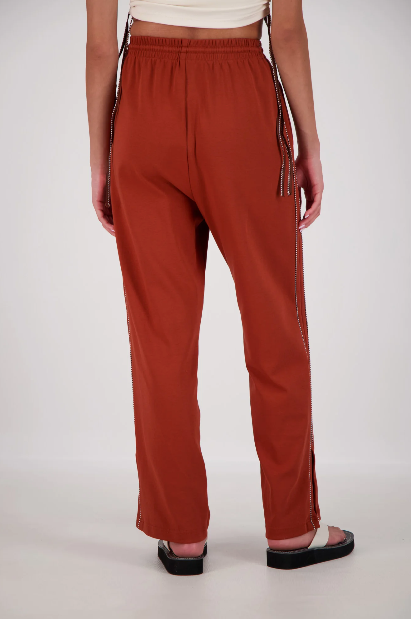 Jasmine Alexa Manarola track pant