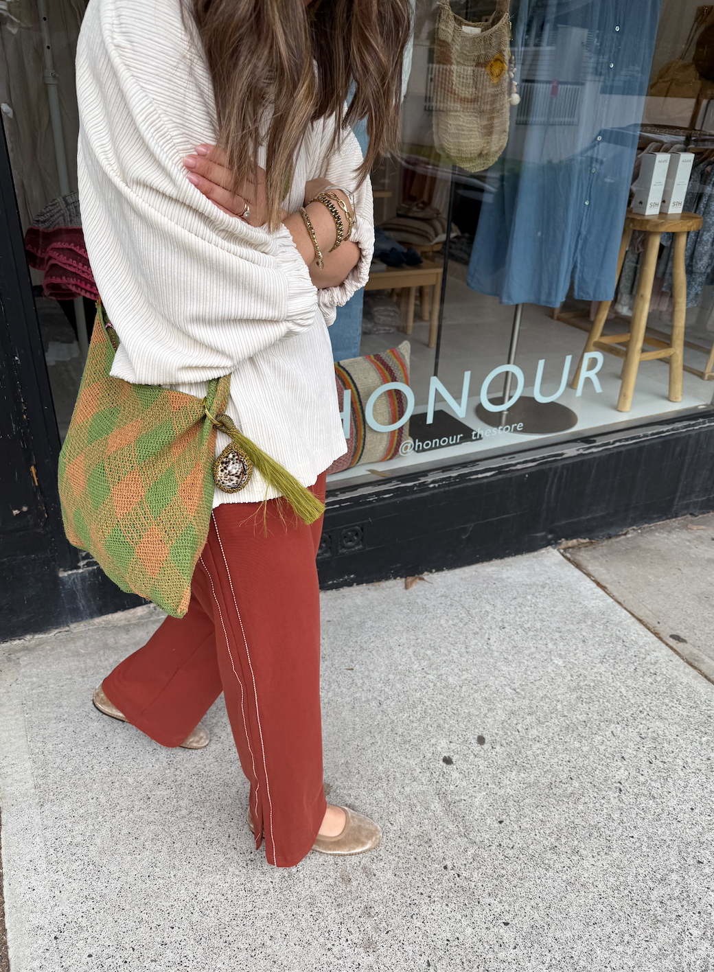 Among Equals olive diamond bilum