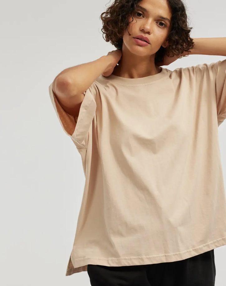 Amelius Leah Boyfriend Tee- Hummus