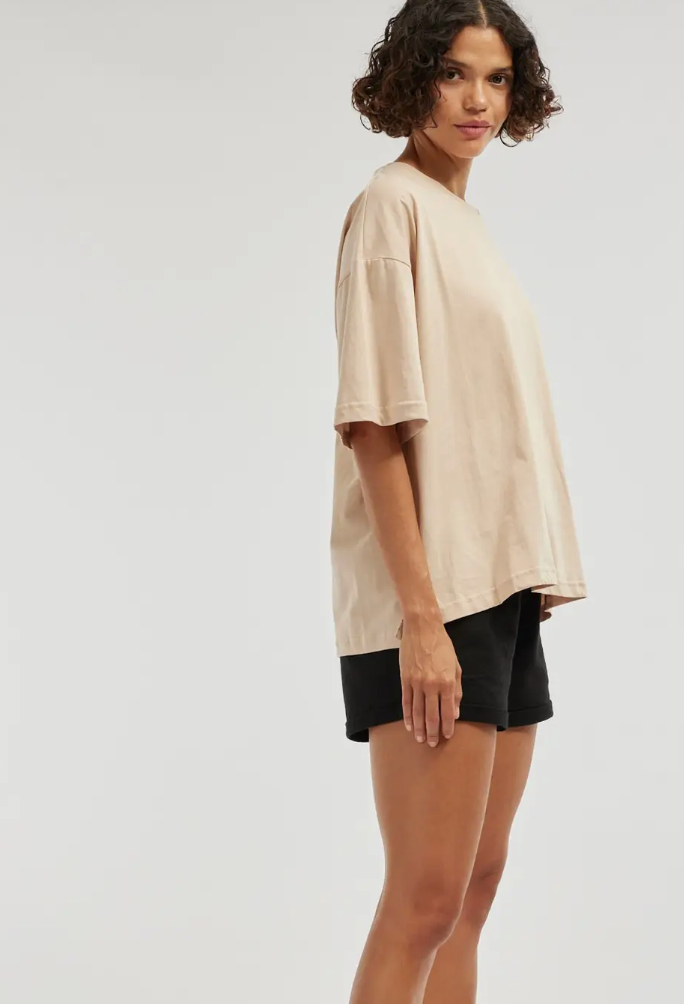 Amelius Leah Boyfriend Tee- Hummus