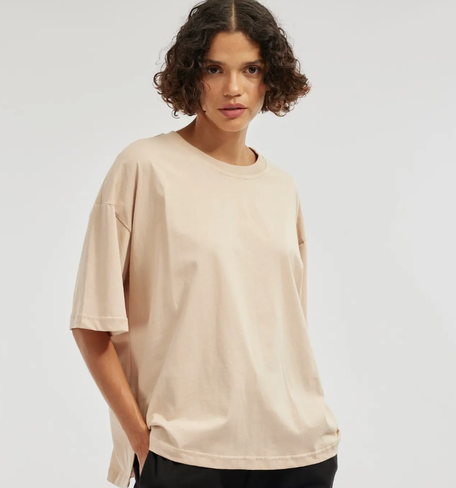 Amelius Leah Boyfriend Tee- Hummus