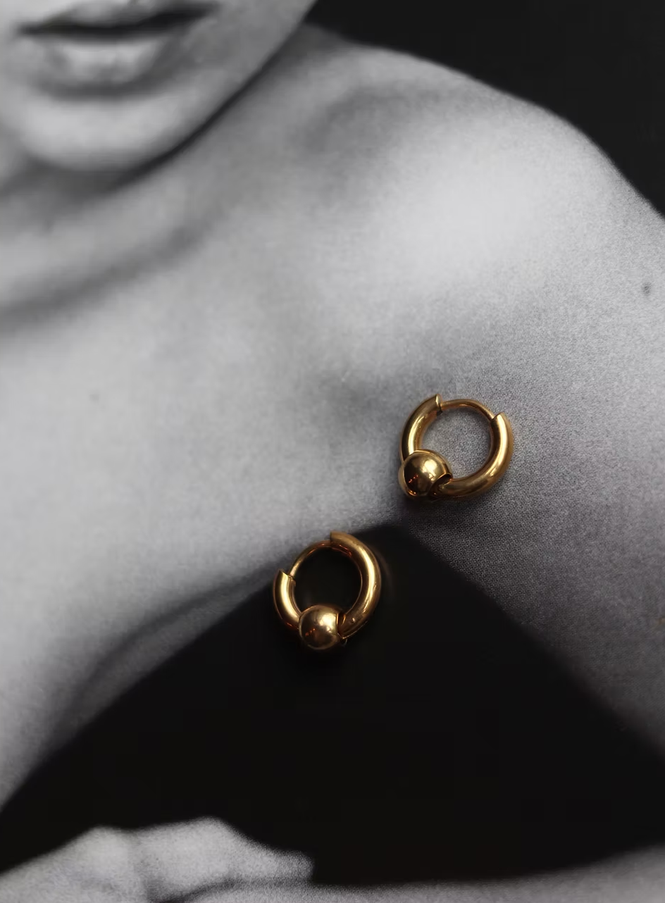 Margaux Lee Courtney Hoops