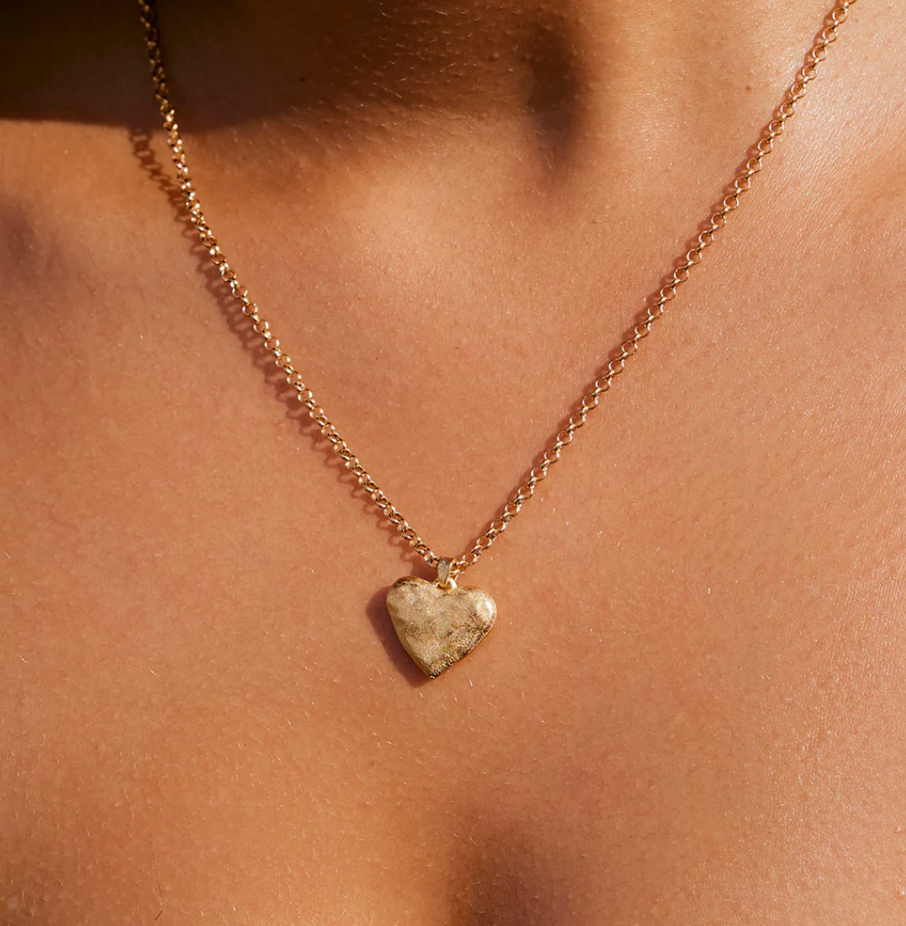Agapee Philia Heart Necklace