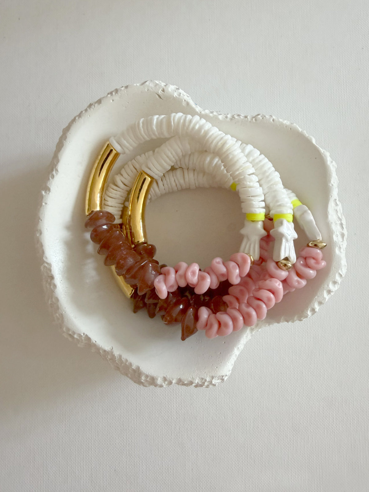 Hencla x Honour Apparel bracelet no.2 (Pink x Choc)